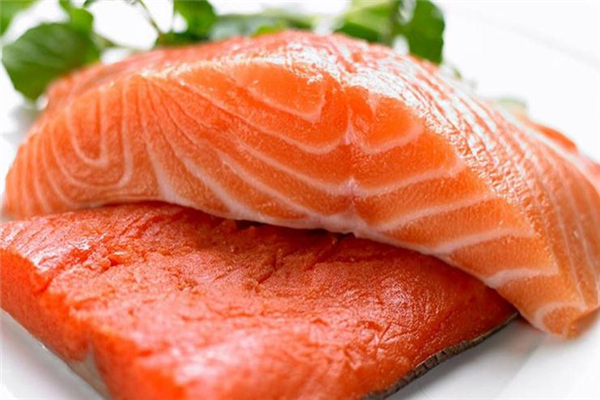 三文魚(yú)加檸檬汁腌多久 味道更鮮美