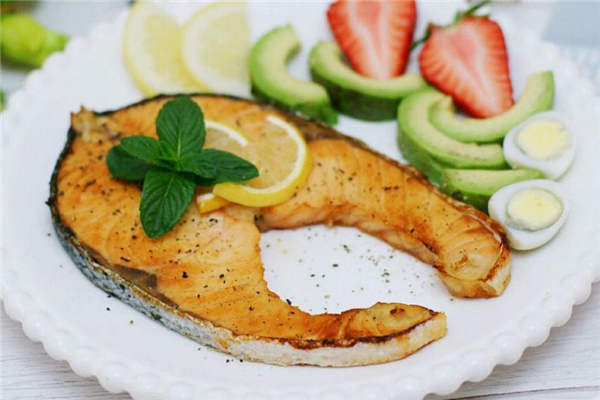 三文魚怎么煎好吃 三文魚煎法 三文魚怎么煎好吃 三文魚煎法