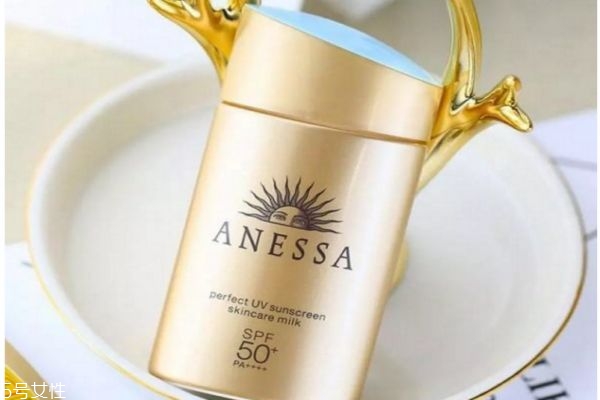 防曬霜保質(zhì)期一般多久 防曬霜開封保質(zhì)期 防曬霜保質(zhì)期一般多久 防曬霜開封保質(zhì)期