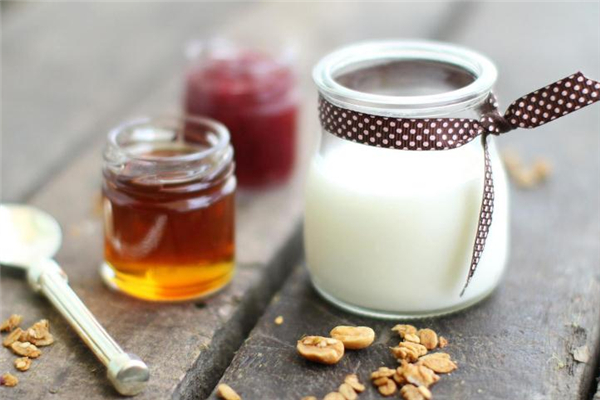 酸奶加紅糖能減肥嗎 酸奶紅糖減肥法 酸奶加紅糖能減肥嗎 酸奶紅糖減肥法
