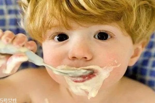 什么水果一歲寶寶不能吃 一歲寶寶不能吃的食物 什么水果一歲寶寶不能吃 一歲寶寶不能吃的食物