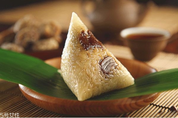 一歲寶寶可以吃粽子嗎 寶寶吃粽子要注意什么 一歲寶寶可以吃粽子嗎 寶寶吃粽子要注意什么