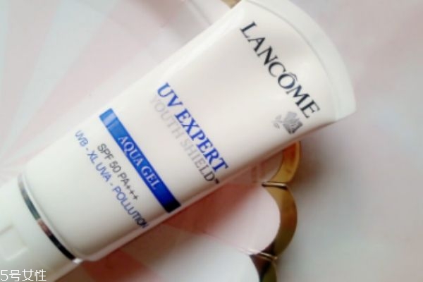 蘭蔻小白管防曬成分 使用起來非常的清爽 蘭蔻小白管防曬成分 使用起來非常的清爽