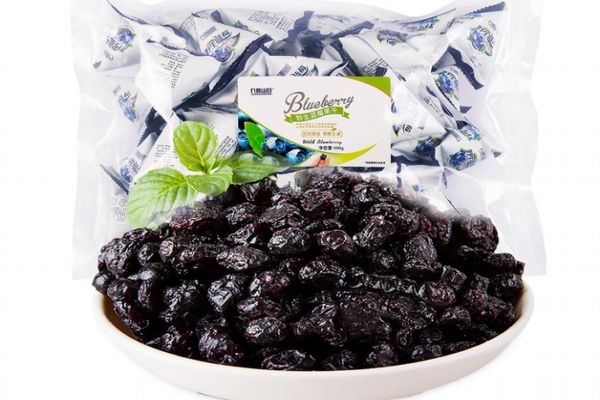 藍(lán)莓果干怎么吃 藍(lán)莓果干的正確吃法 藍(lán)莓果干怎么吃 藍(lán)莓果干的正確吃法