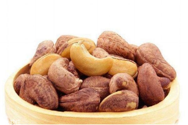 鹽焗腰果怎么做 鹽焗腰果的做法 鹽焗腰果怎么做 鹽焗腰果的做法