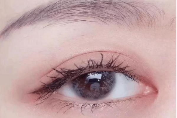 隱形眼鏡的危害 關于隱形眼鏡那些事兒