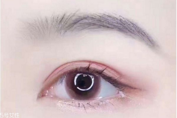 美瞳戴什么顏色好看 最流行的美瞳顏色 美瞳戴什么顏色好看 最流行的美瞳顏色