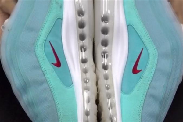 耐克air max 97萬花筒開箱測評 am97萬花筒實(shí)物