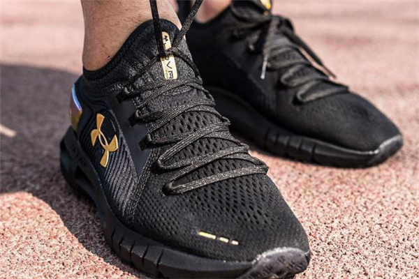 安德瑪hovr phantom評測 ua最新緩震跑鞋 安德瑪hovr phantom評測 ua最新緩震跑鞋