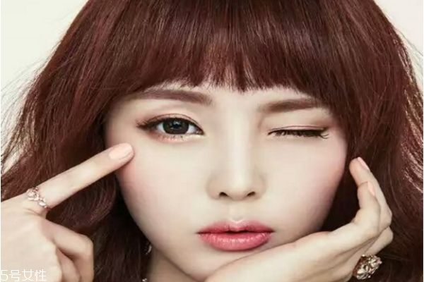 美瞳戴什么顏色好看 最流行的美瞳顏色 美瞳戴什么顏色好看 最流行的美瞳顏色