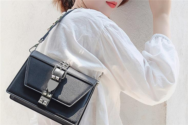 bag of parody包包價(jià)格 性價(jià)比很高 bag of parody包包價(jià)格 性價(jià)比很高