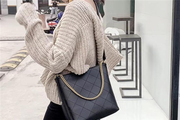 bag of parody包包價(jià)格 性價(jià)比很高 bag of parody包包價(jià)格 性價(jià)比很高