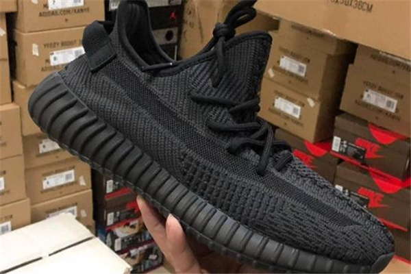 yeezy 350純黑側(cè)透發(fā)售日期 椰子350black發(fā)售信息 yeezy 350純黑側(cè)透發(fā)售日期 椰子350black發(fā)售信息