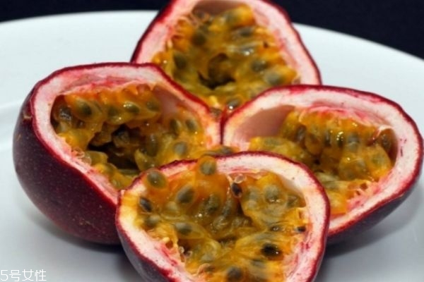 百香果放久了能吃嗎 百香果放多久不能吃 百香果放久了能吃嗎 百香果放多久不能吃