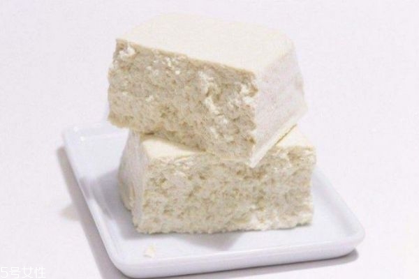 孕婦能吃豆腐嗎 吃豆腐的注意事項 孕婦能吃豆腐嗎 吃豆腐的注意事項