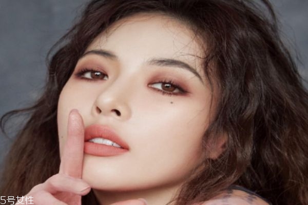 美瞳多長時間換一次 如何挑選美瞳 美瞳多長時間換一次 如何挑選美瞳