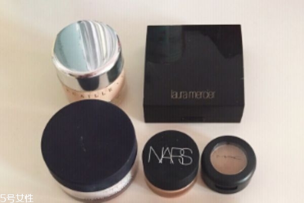 香緹卡未來(lái)粉霜價(jià)格 可以養(yǎng)膚的粉霜