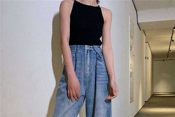 泫雅褲怎么搭配 跟著明星學(xué)穿搭 泫雅褲怎么搭配 跟著明星學(xué)穿搭