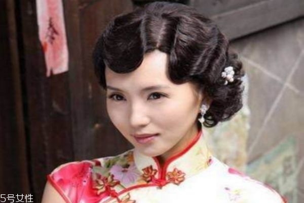 老上海復(fù)古發(fā)型怎么做 復(fù)古上海灘發(fā)型女 老上海復(fù)古發(fā)型怎么做 復(fù)古上海灘發(fā)型女