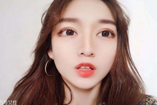 美瞳多長時間換一次 如何挑選美瞳 美瞳多長時間換一次 如何挑選美瞳