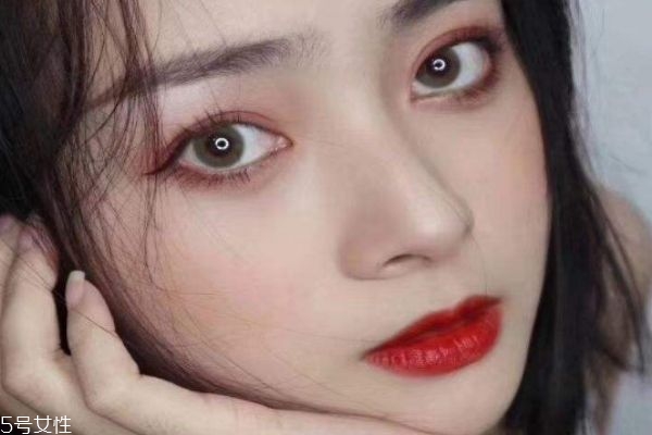 美瞳多長時間換一次 如何挑選美瞳 美瞳多長時間換一次 如何挑選美瞳