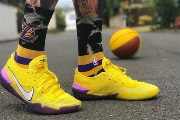 夏天打籃球穿什么鞋 適合夏天的實(shí)戰(zhàn)籃球鞋 夏天打籃球穿什么鞋 適合夏天的實(shí)戰(zhàn)籃球鞋