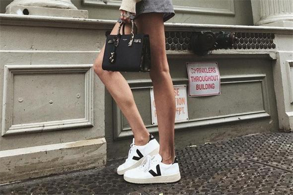 veja官網(wǎng)購(gòu)買教程 爆款環(huán)保小白鞋 veja官網(wǎng)購(gòu)買教程 爆款環(huán)保小白鞋