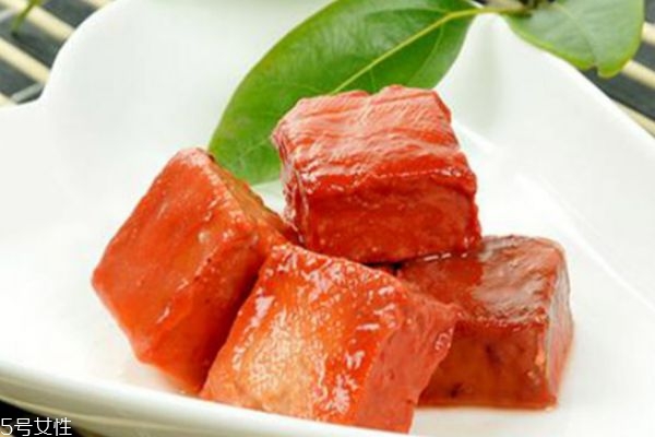 腐乳吃多了有什么危害 吃腐乳的好處和壞處 腐乳吃多了有什么危害 吃腐乳的好處和壞處