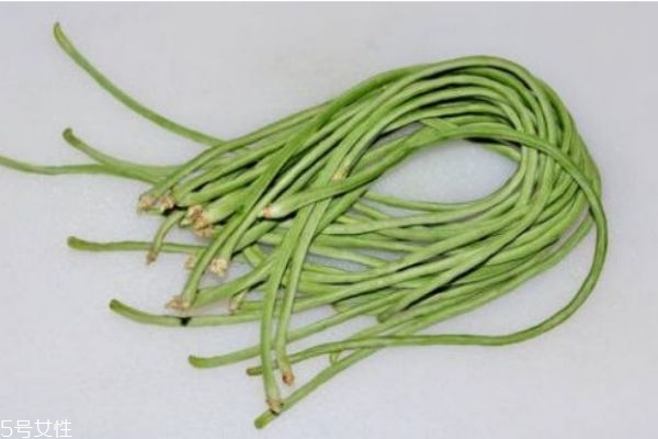 豇豆不熟會(huì)中毒嗎 怎么判斷豇豆熟沒熟 豇豆不熟會(huì)中毒嗎 怎么判斷豇豆熟沒熟