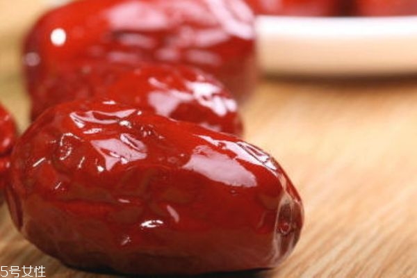 補血補氣吃什么最好 春季吃棗不會老 補血補氣吃什么最好 春季吃棗不會老