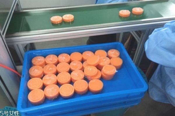 馬油皂能天天用嗎 馬油皂多少錢(qián)一塊 馬油皂能天天用嗎 馬油皂多少錢(qián)一塊