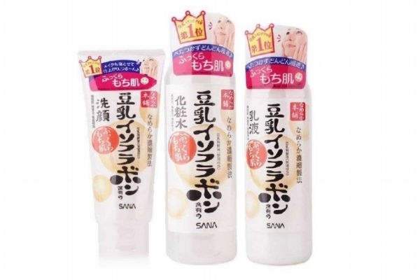 17歲女生用什么護(hù)膚品 適合17歲用的護(hù)膚品 17歲女生用什么護(hù)膚品 適合17歲用的護(hù)膚品