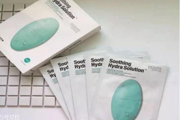 綠藥丸面膜敷完要洗嗎 綠藥丸面膜的功效 綠藥丸面膜敷完要洗嗎 綠藥丸面膜的功效