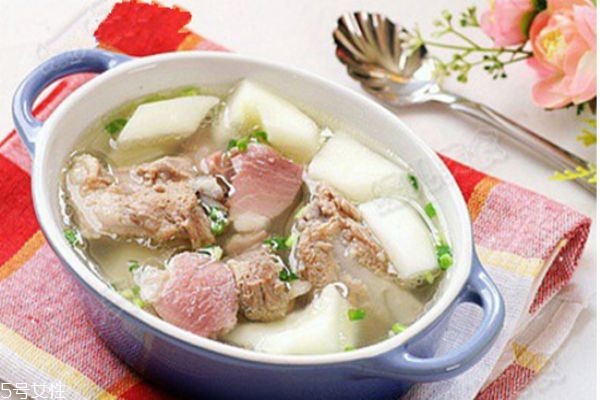 夏天適合喝什么湯 夏天什么湯好喝又簡單 夏天適合喝什么湯 夏天什么湯好喝又簡單