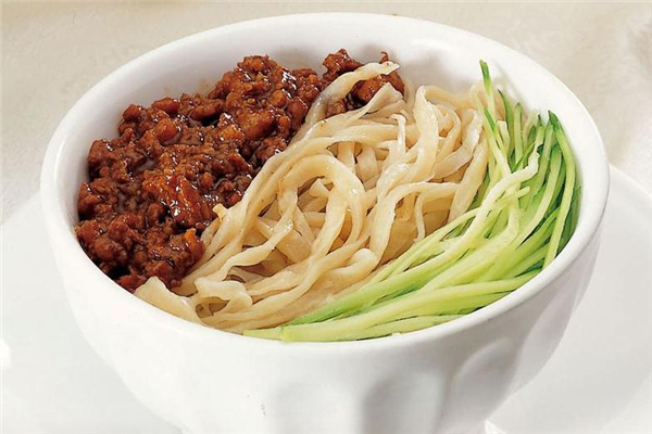 早餐吃面條會(huì)發(fā)胖嗎 熱量并不高 早餐吃面條會(huì)發(fā)胖嗎 熱量并不高