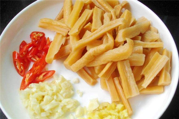 蘿卜干為什么會(huì)變黑 原因是這樣 蘿卜干為什么會(huì)變黑 原因是這樣