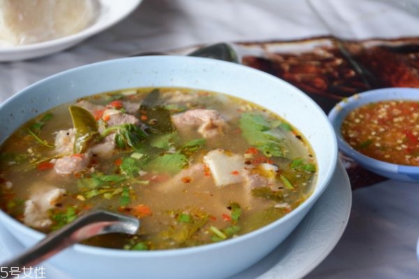 夏天適合喝什么湯 夏天什么湯好喝又簡單 夏天適合喝什么湯 夏天什么湯好喝又簡單