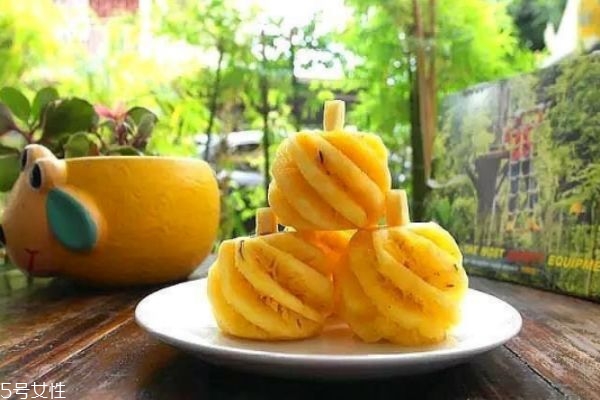 泰國小菠蘿多少錢 泰國小菠蘿功效與作用 泰國小菠蘿多少錢 泰國小菠蘿功效與作用