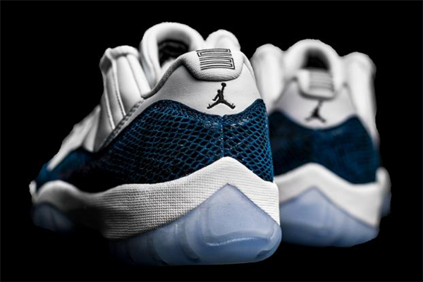 aj11 low藍(lán)蛇開箱測(cè)評(píng) aj11 low藍(lán)蛇實(shí)物上腳 aj11 low藍(lán)蛇開箱測(cè)評(píng) aj11 low藍(lán)蛇實(shí)物上腳