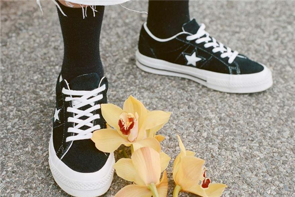 匡威one star偏大嗎 匡威one star尺碼表 匡威one star偏大嗎 匡威one star尺碼表