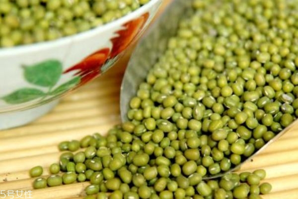 綠豆放久了還能吃嗎 綠豆長(zhǎng)蟲(chóng)了還能吃嗎