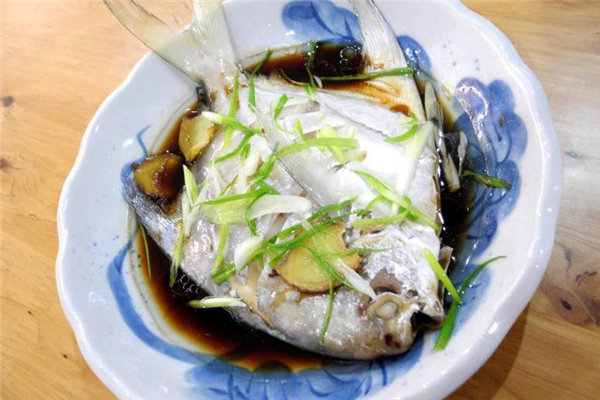 孕婦可以吃白鯧魚嗎 可以適量食用 孕婦可以吃白鯧魚嗎 可以適量食用