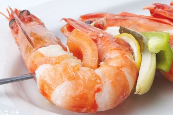 基圍蝦和大明蝦的區(qū)別 明蝦是海蝦還是河蝦 基圍蝦和大明蝦的區(qū)別 明蝦是海蝦還是河蝦