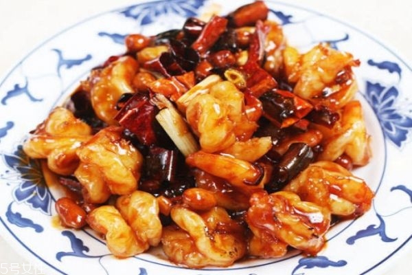 基圍蝦和大明蝦的區(qū)別 明蝦是海蝦還是河蝦 基圍蝦和大明蝦的區(qū)別 明蝦是海蝦還是河蝦