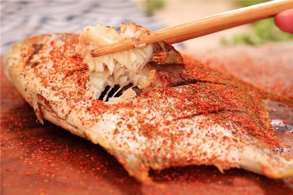 金鯧魚多少錢一斤 金鯧魚市場價格 金鯧魚多少錢一斤 金鯧魚市場價格