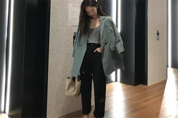 休閑西裝配什么褲子 春季西裝搭配 休閑西裝配什么褲子 春季西裝搭配