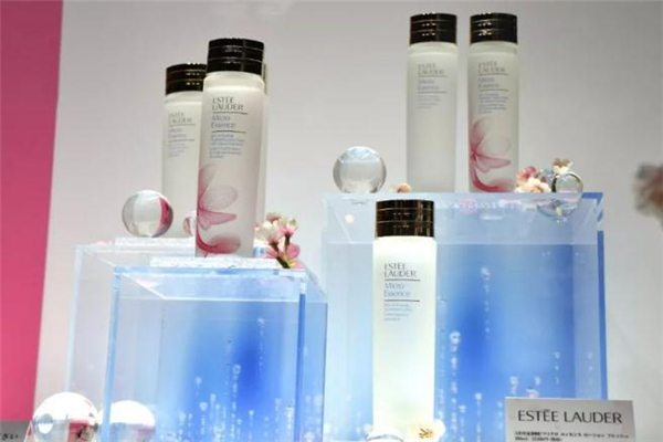 雅詩蘭黛櫻花微精華多少錢 19年新品精華 雅詩蘭黛櫻花微精華多少錢 19年新品精華