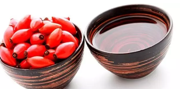 油性肌膚能用玫瑰果油嗎？每次使用不要超過1滴