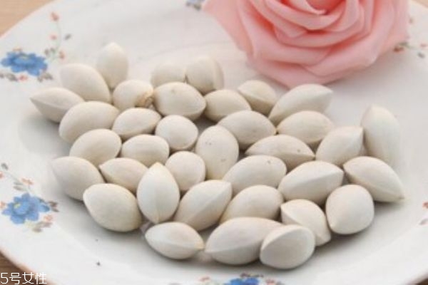 白果是什么做的 白果是什么做的 白果是什么做的 白果是什么做的