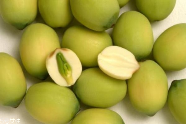 蓮子的心可以吃嗎 蓮子的心到底要不要去除 蓮子的心可以吃嗎 蓮子的心到底要不要去除